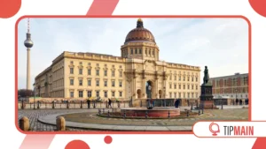 Political Transitions Through Architecture: Berlin as a Case Study