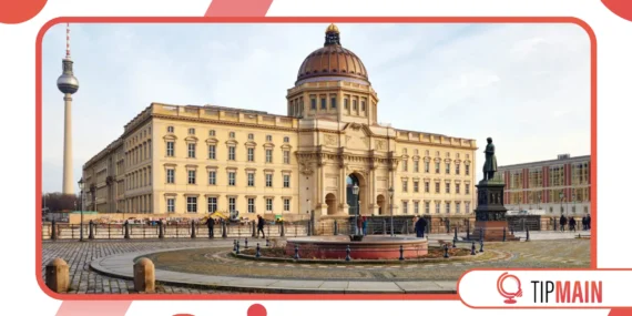 Political Transitions Through Architecture: Berlin as a Case Study
